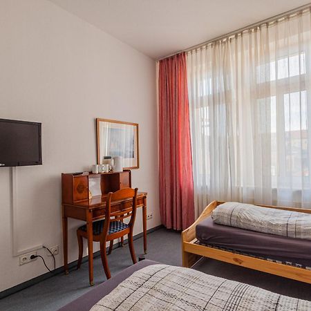Pension Fuer Monteure In Dresden, Zimmer Mit Eigenem Bad Und Grosser Gemeinschaftskueche ภายนอก รูปภาพ