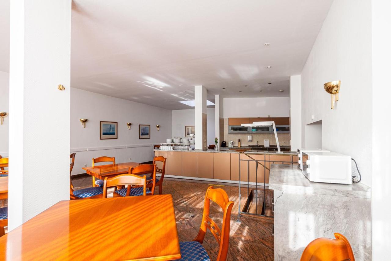 Pension Fuer Monteure In Dresden, Zimmer Mit Eigenem Bad Und Grosser Gemeinschaftskueche ภายนอก รูปภาพ