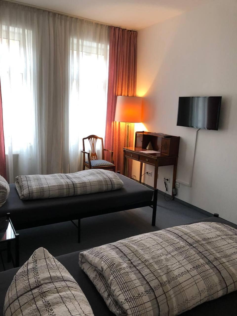 Pension Fuer Monteure In Dresden, Zimmer Mit Eigenem Bad Und Grosser Gemeinschaftskueche ภายนอก รูปภาพ