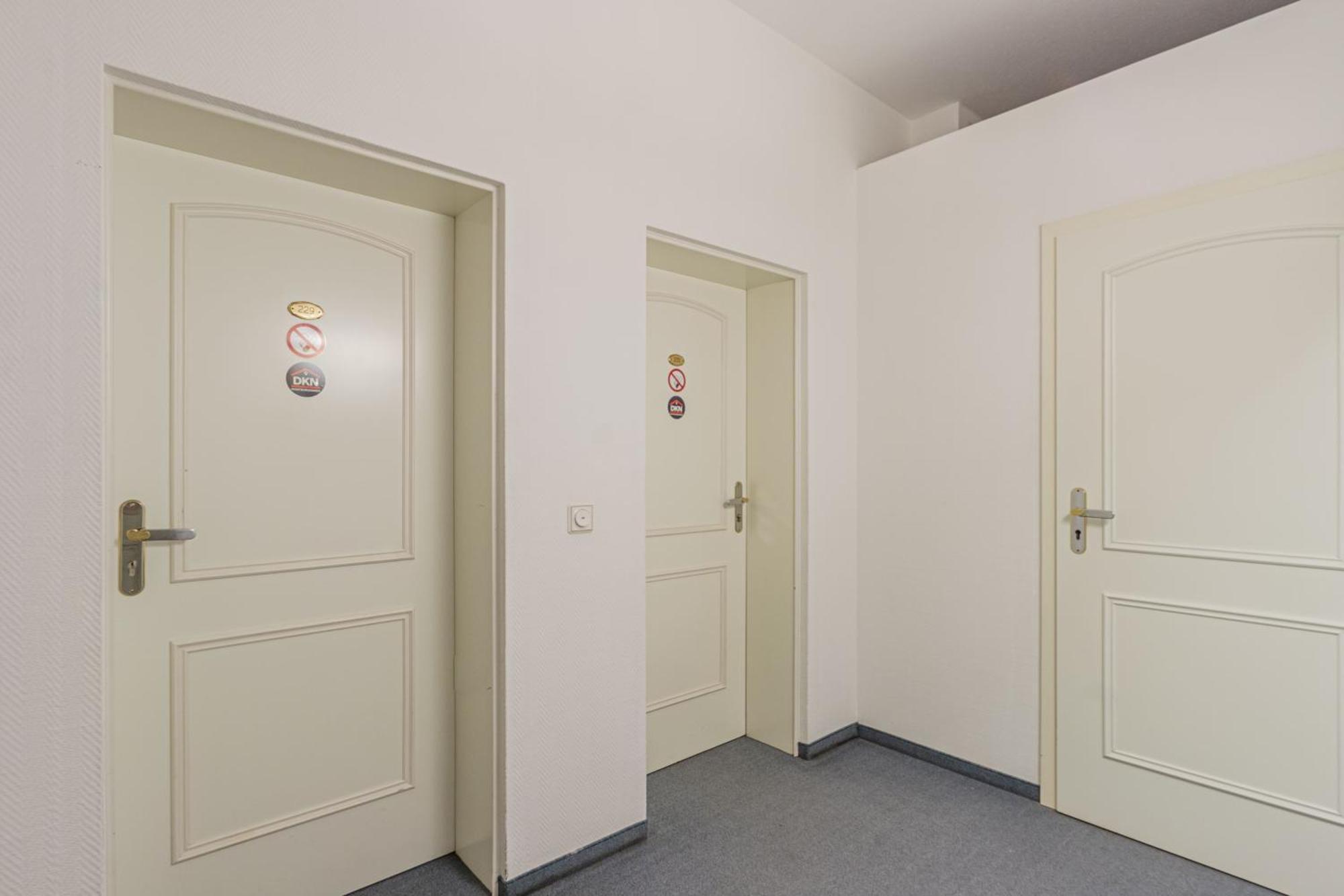 Pension Fuer Monteure In Dresden, Zimmer Mit Eigenem Bad Und Grosser Gemeinschaftskueche ภายนอก รูปภาพ